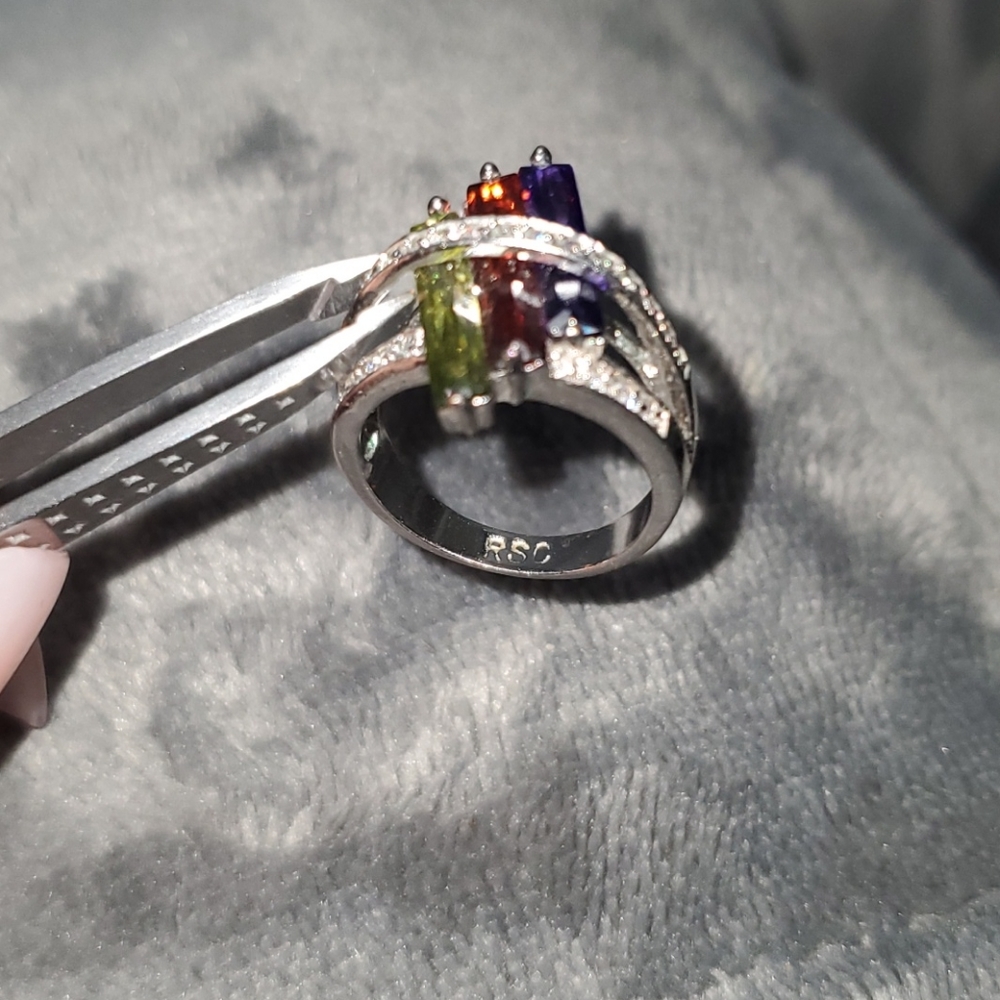 Ring - Picture 4 of 4